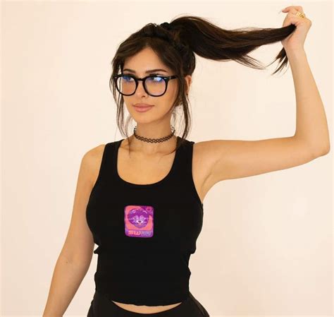 SSSniperWolf biography: age, height, real name,。